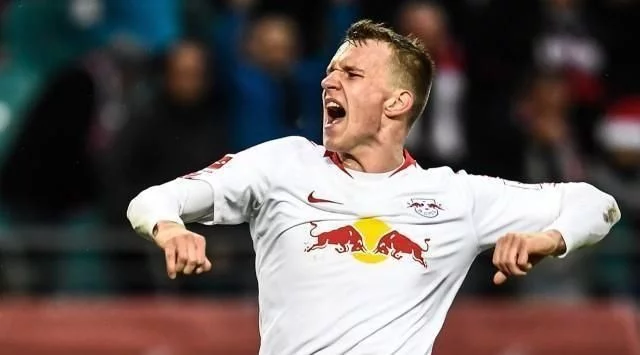 拉开防守 拉开防守