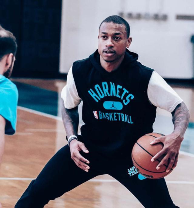 激烈较量中 激烈较量中