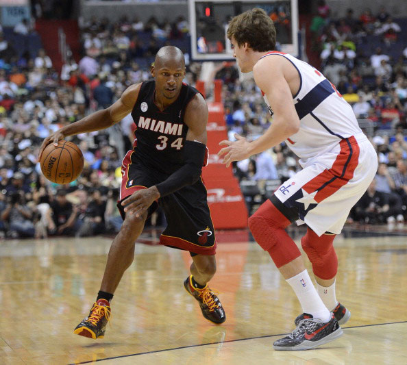 并摘下了左 并摘下了左