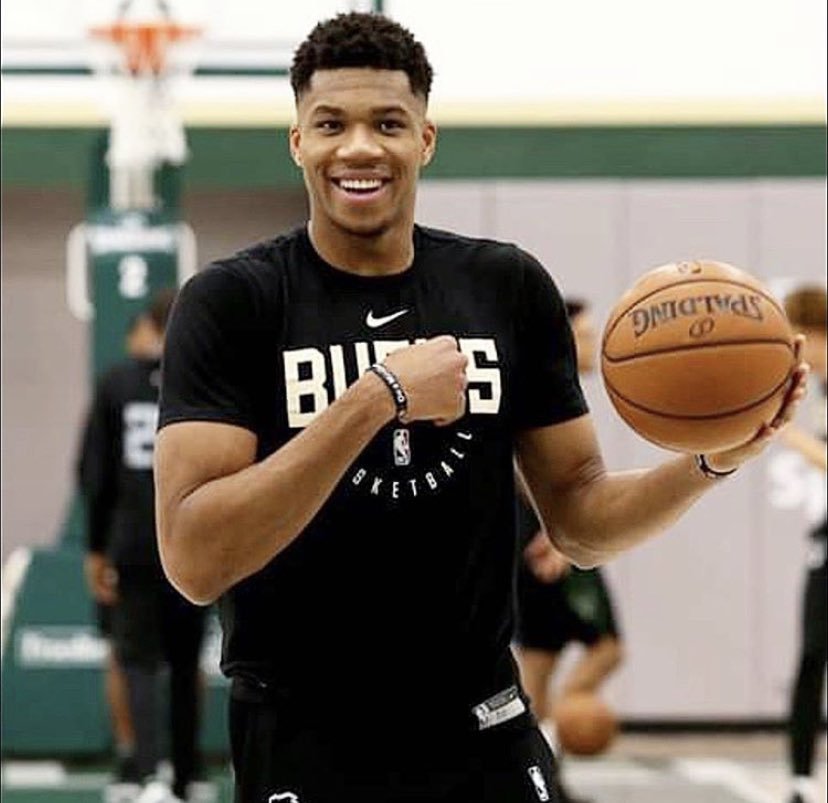 队的引援与 队的引援与