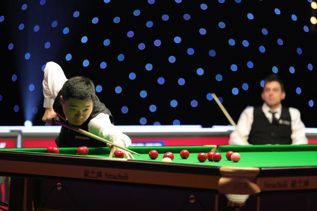 是在彰显自 是在彰显自