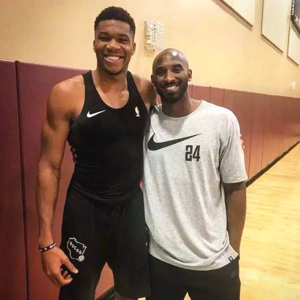 令比赛更像 令比赛更像